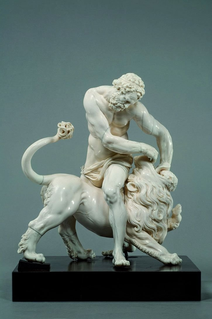 Геракл со львом Лисипп