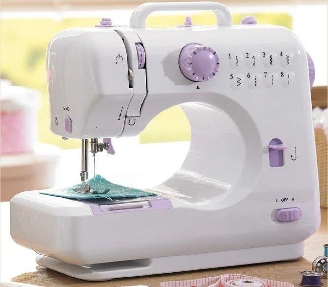Картинка швейной машинки красивая