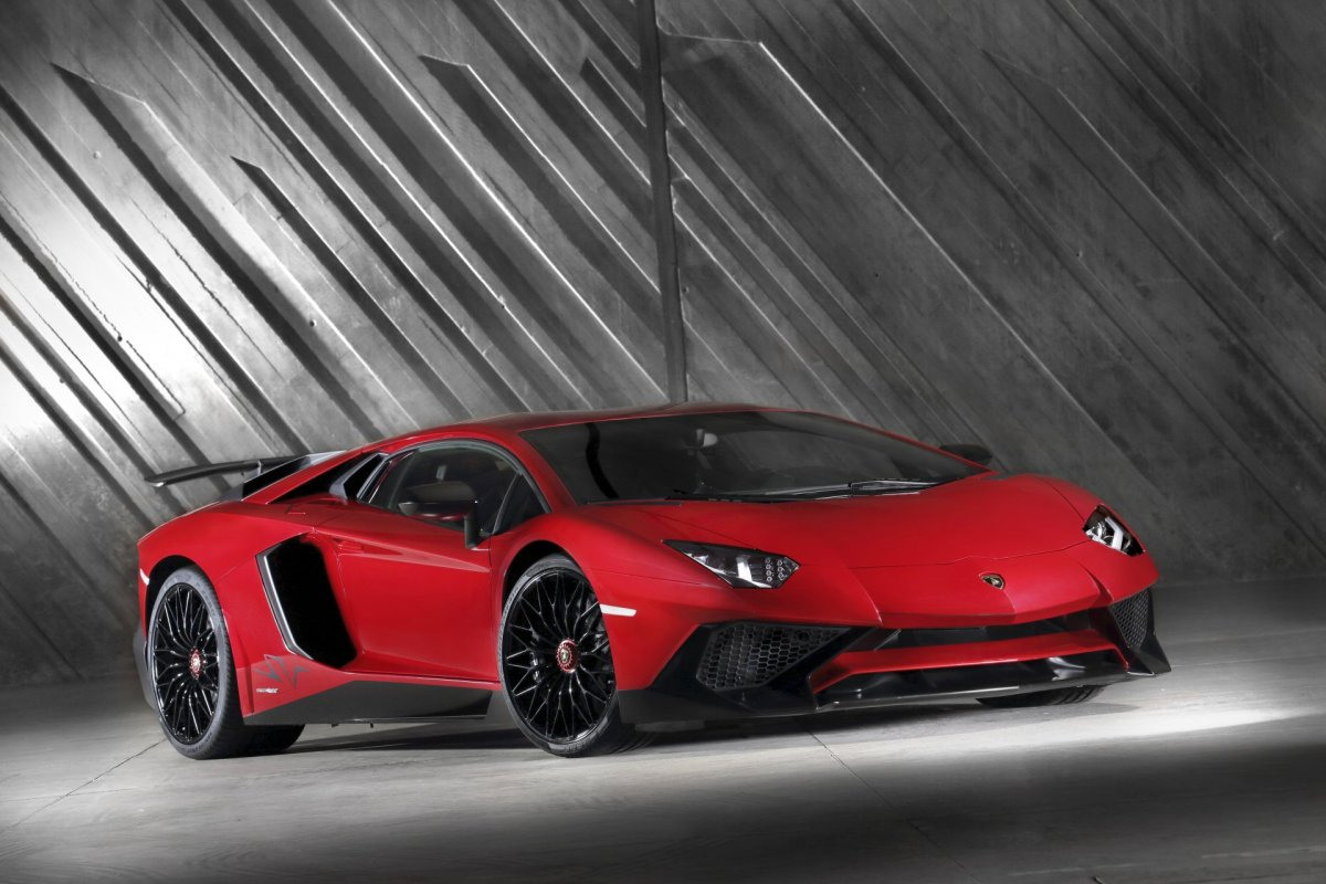 lamborghini aventador sv