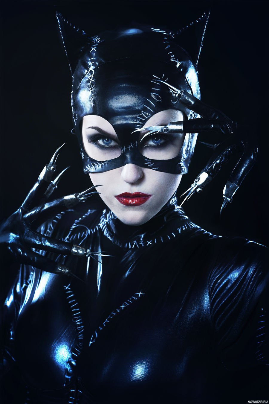 Женщина кошка. Мишель Пфайффер Бэтмен. Мишель Пфайффер Catwoman. Мишель Пфайффер женщина кошка и Бэтмен. Мишель Пфайффер кошка.