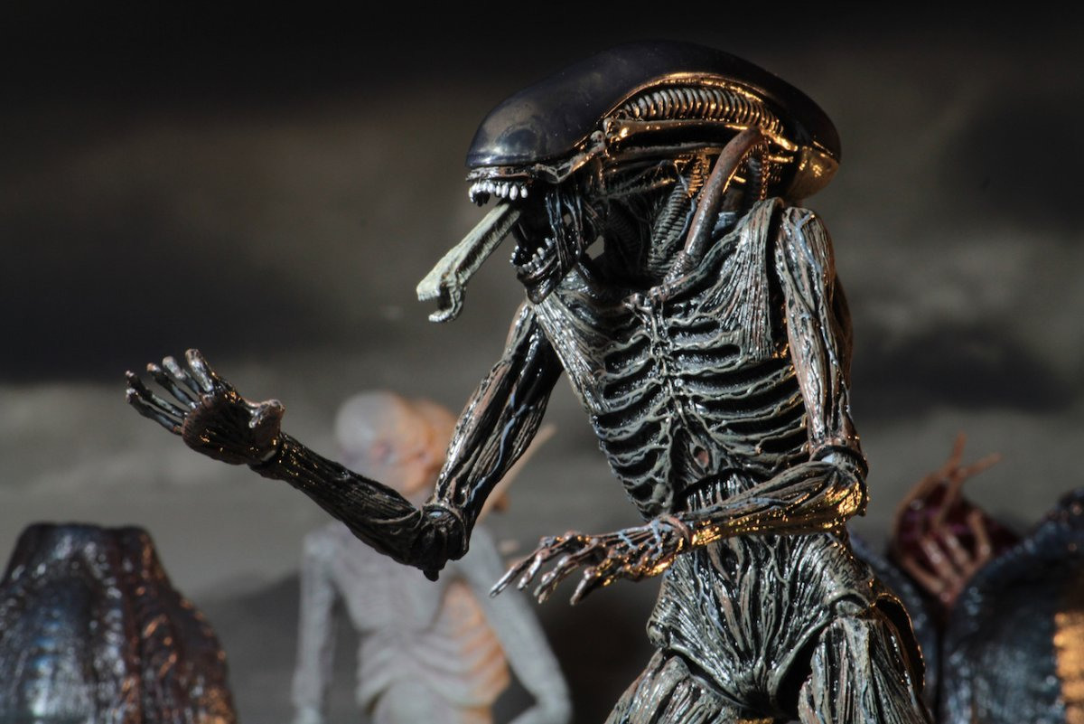 Фигурка Alien чужой: Завет - Ксеноморф (17 см)