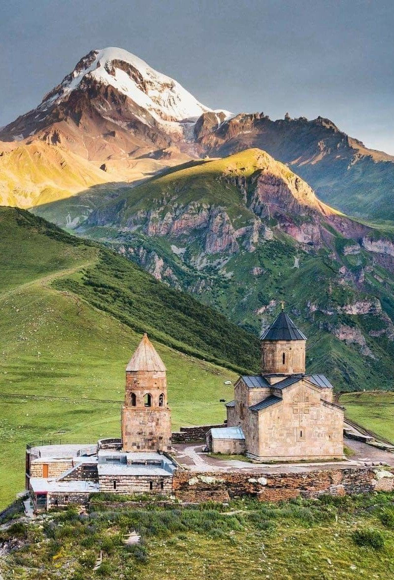 Kazbegi Грузия достопримечательности