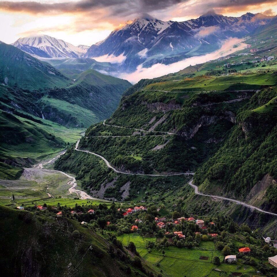 Грузия Тбилиси горы