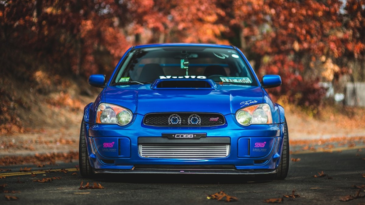 Subaru Impreza WRX STI ночью