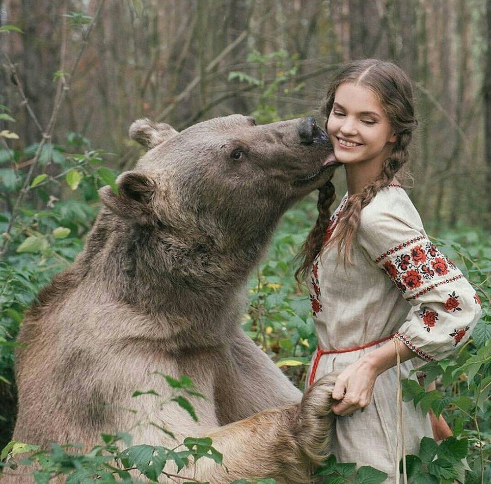 Медведь Степан фотосессия с моделями