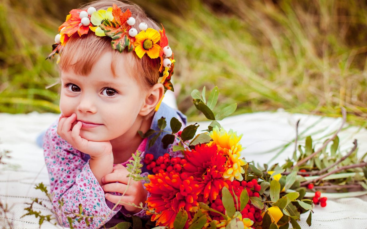 Дети с цветами