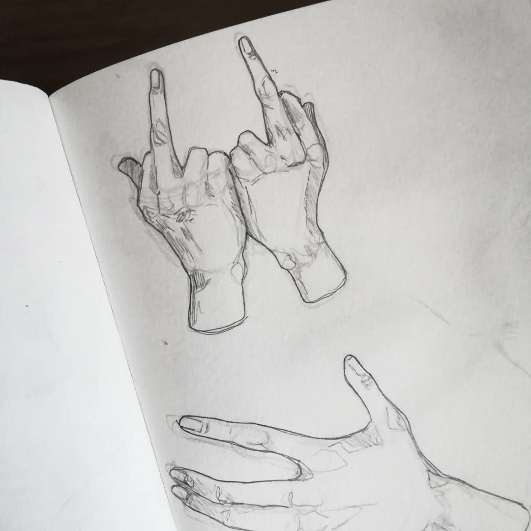 Зарисовки рук в скетчбук
