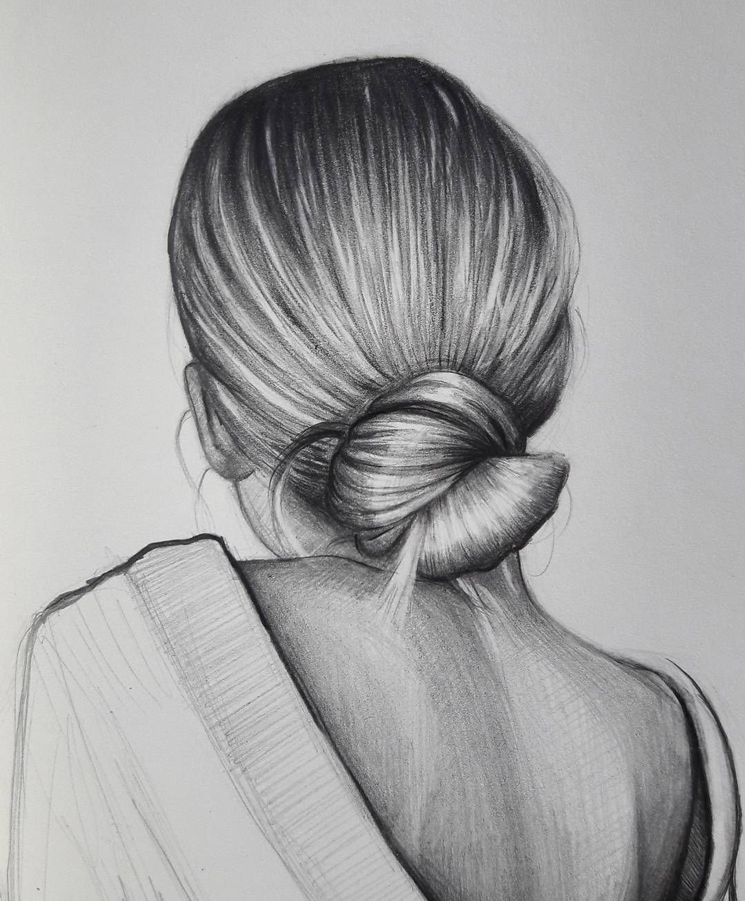 Рисунки карандашом для срисовки девушки со спины (33 фото)