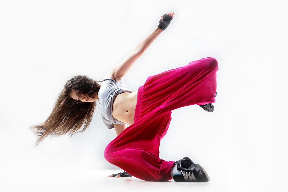 Энергичные танцы для сжигания жира на животе и талии: достигайте гармонии и стройности своего тела