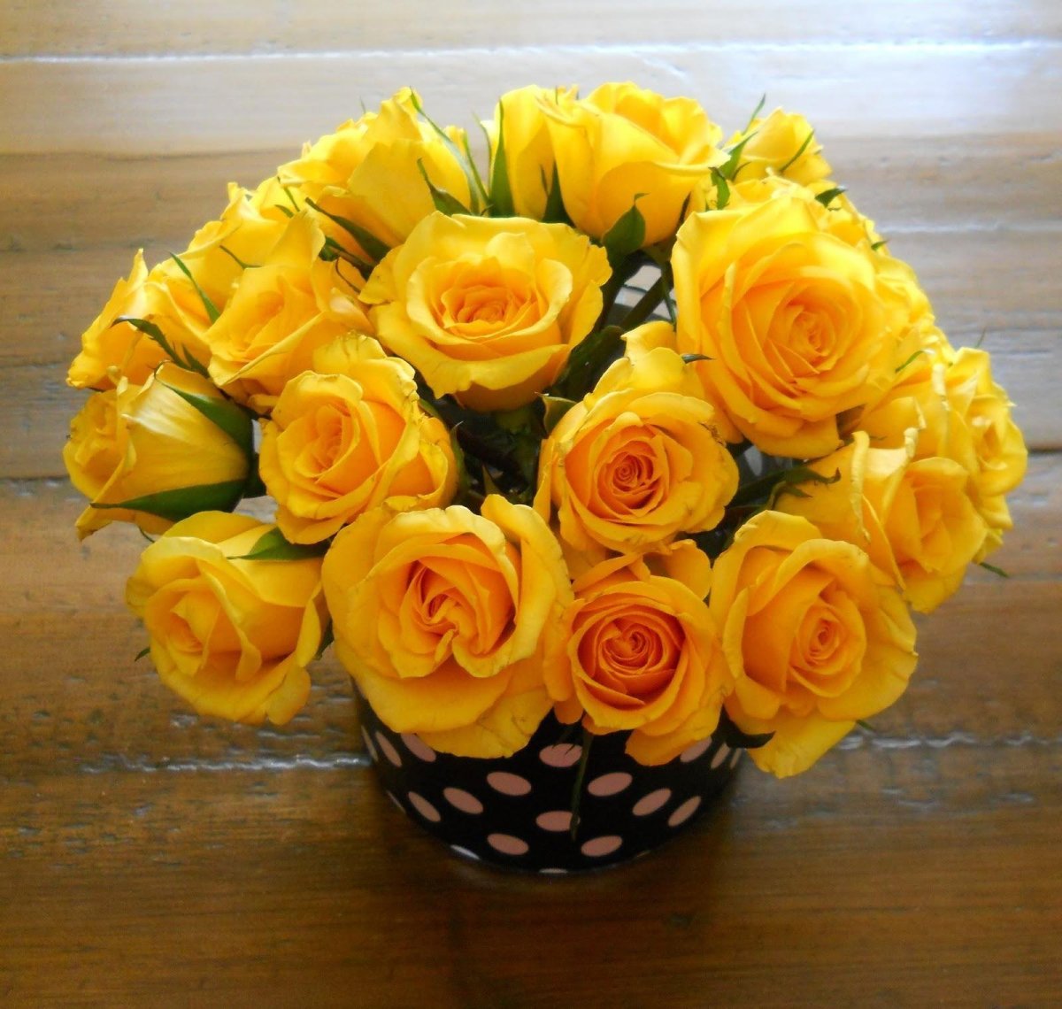 Красивый букет желтых роз фото