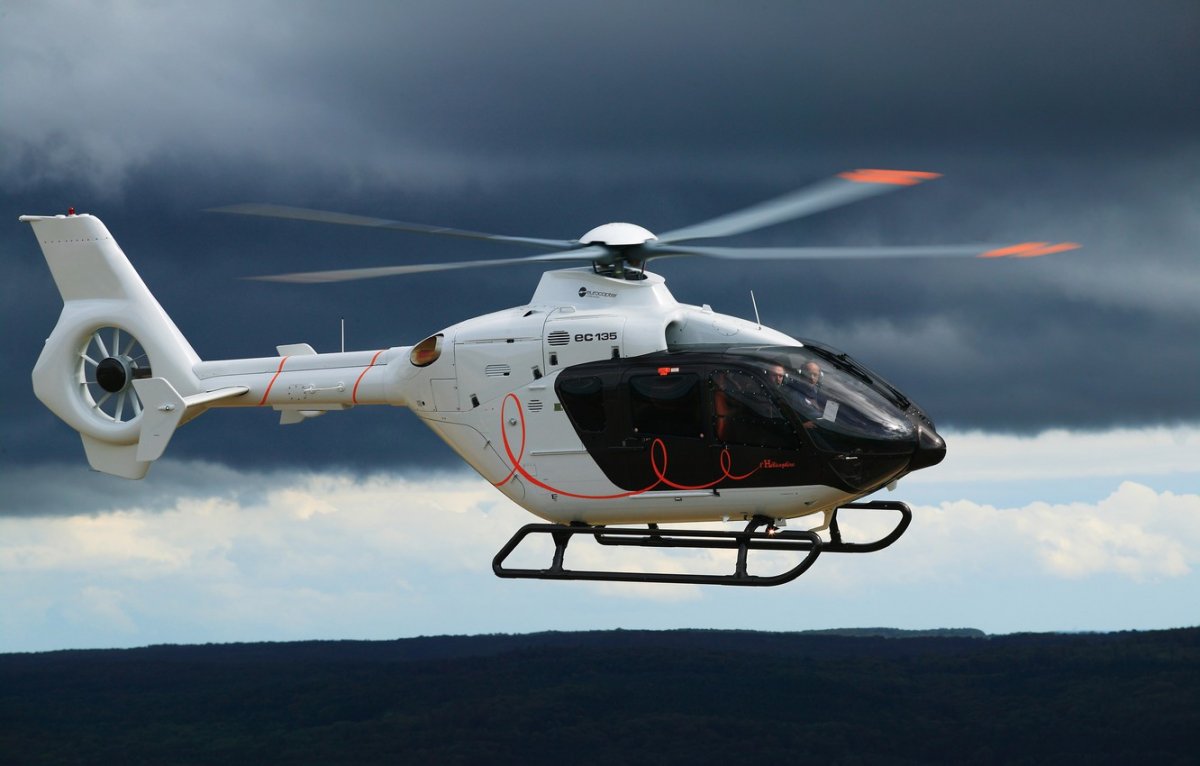 Вертолет Airbus Helicopters ec135