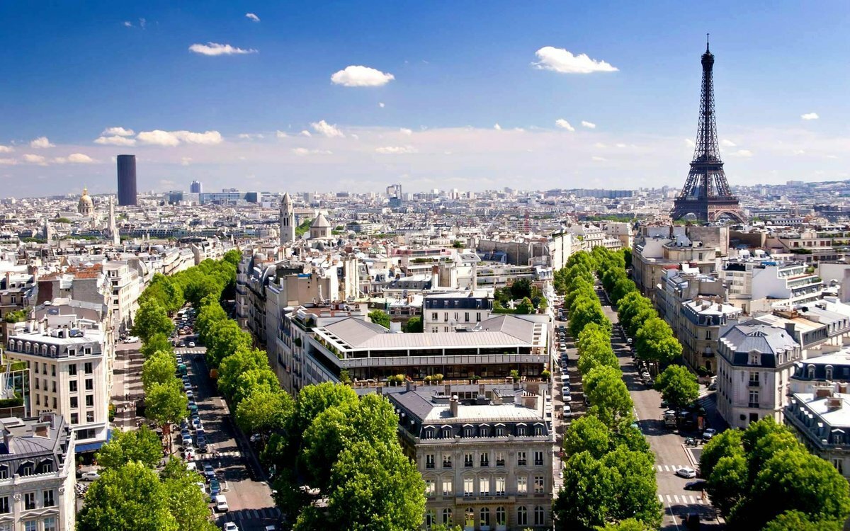 Панорама Парижа с башни Монпарнас