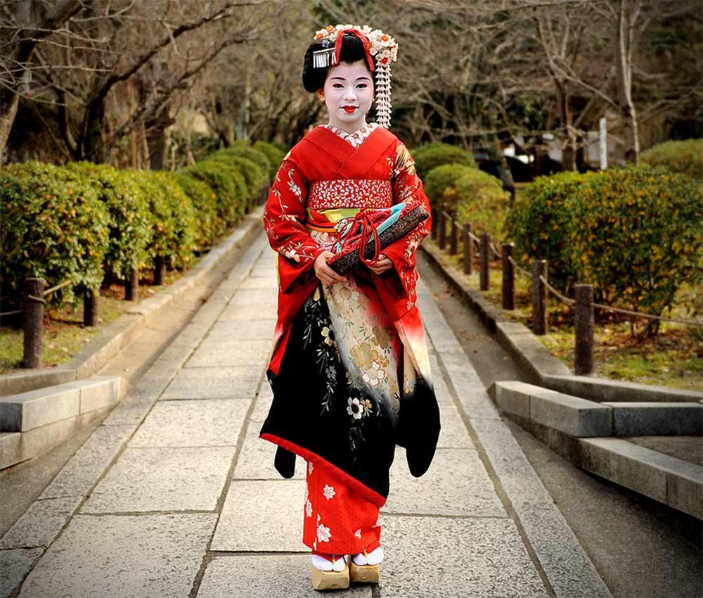 Майко ученица гейши