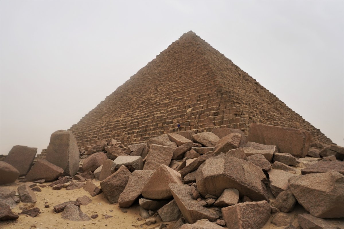 Пирамида Микерина древний Египет