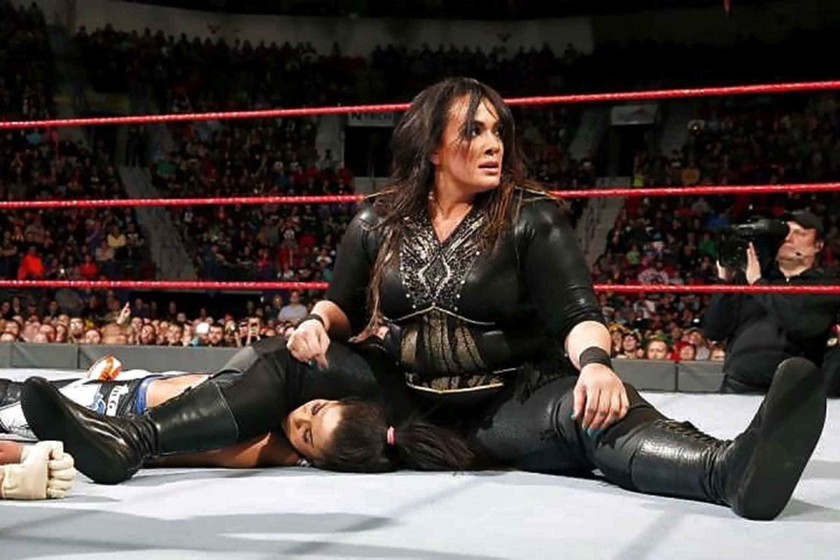 Костюм для женского реслинга. Ная Джекс WWE. Nia Jax реслинг. Ная Джекс WWE 2020. Ная Джакс WWE вес.