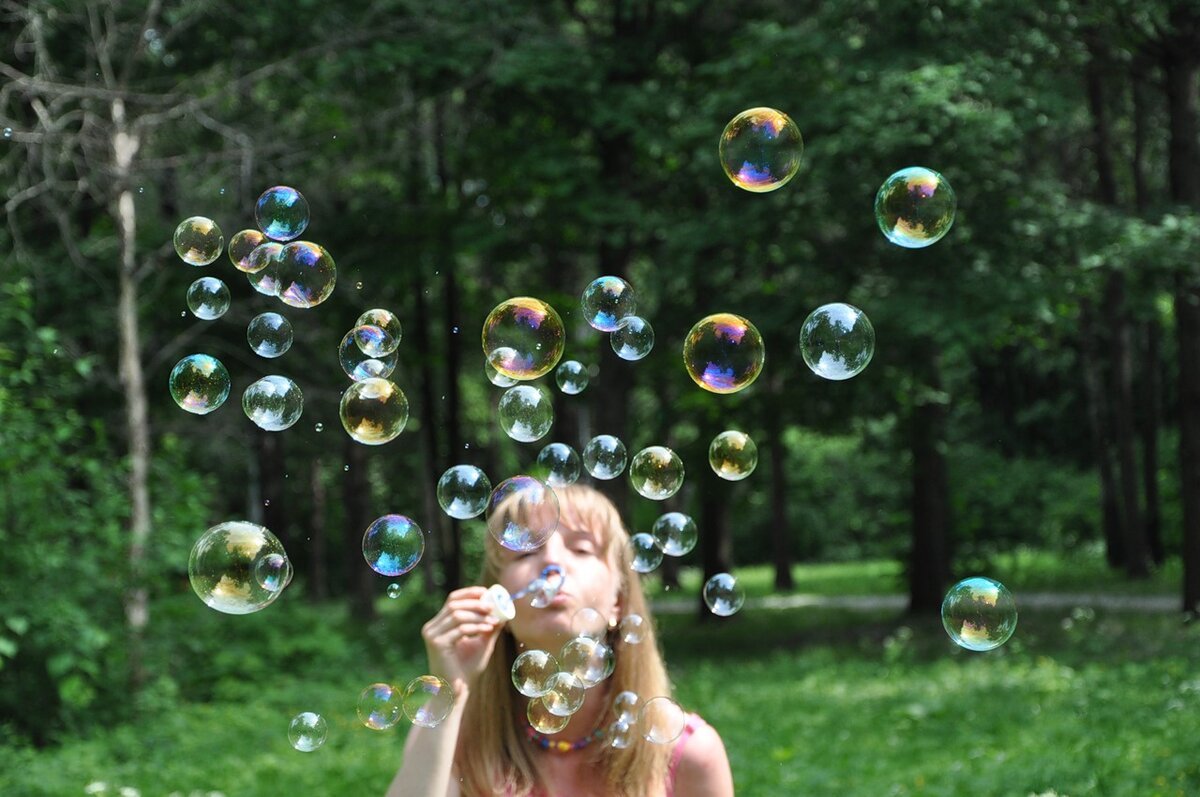 Как добавить на фото мыльные пузыри в фотошопе