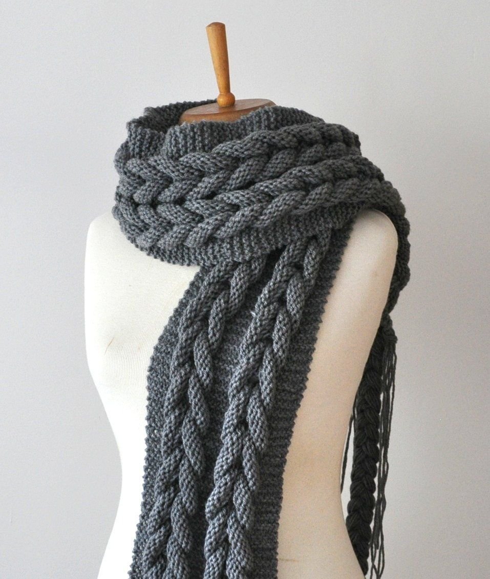 Модель шарфа. Вязаные шарфы. Интересные вязаные шарфы. Дизайнерские вязаные шарфы. Вязаный шарф спицами.