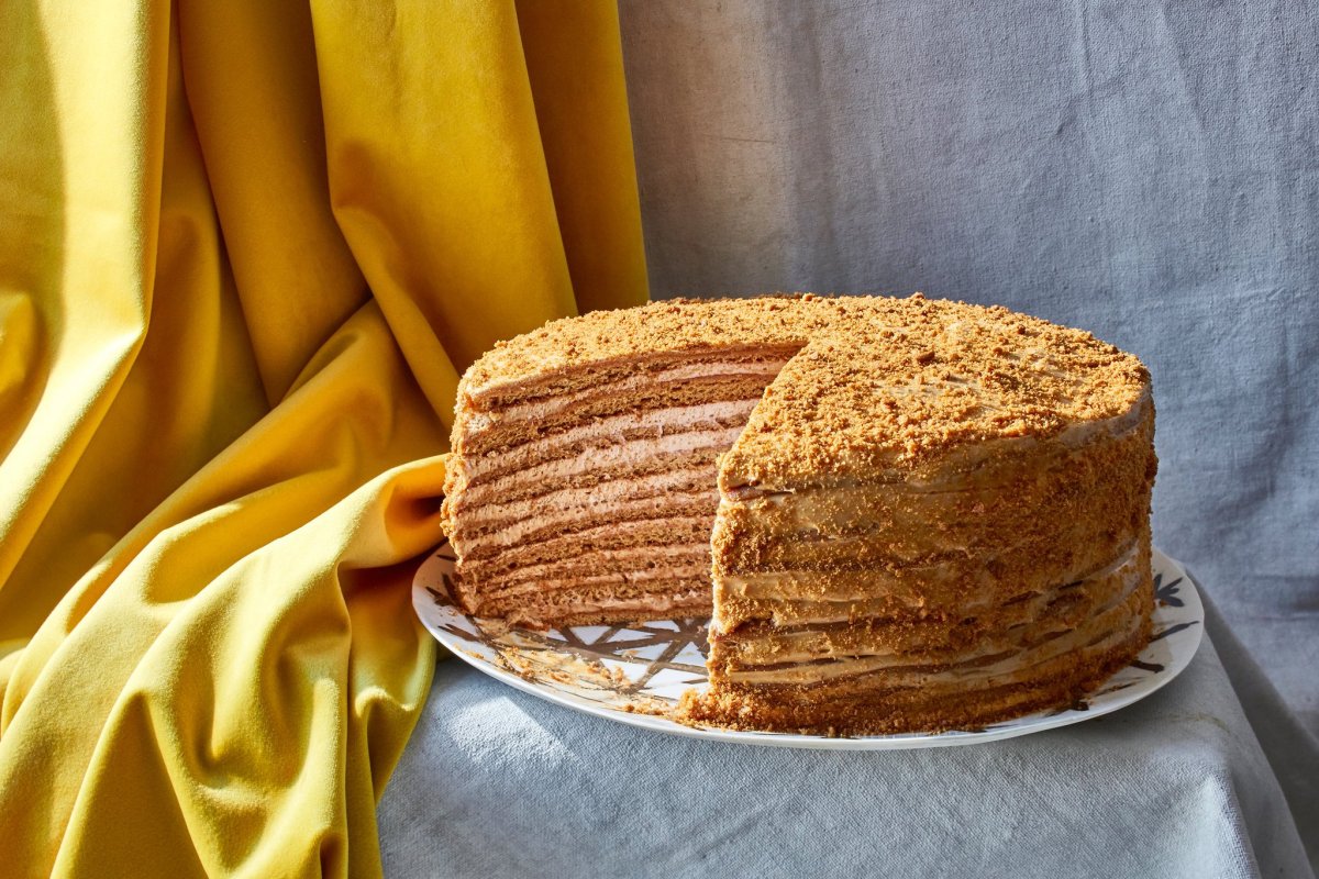Торт медовик в домашних условиях пошаговый рецепт с фото классический