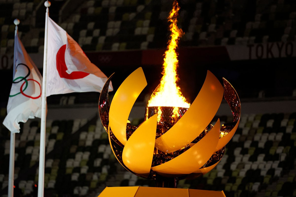 Олимпийский флаг и огонь картинки