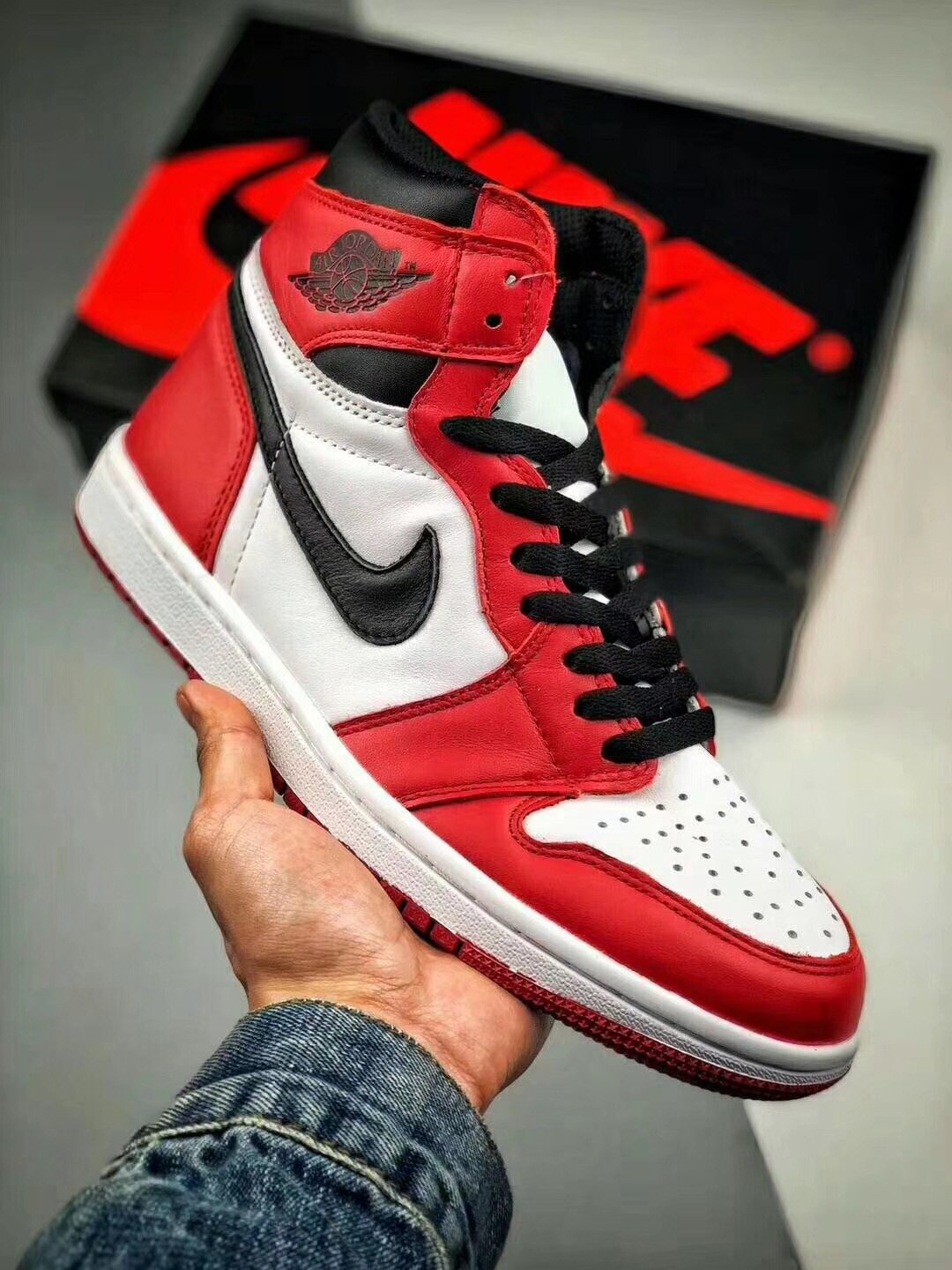 Nike Air Jordan 1